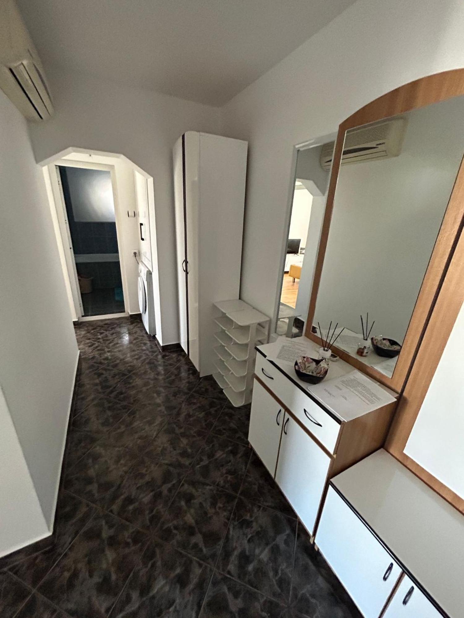 Sj Apartment Тулча Экстерьер фото